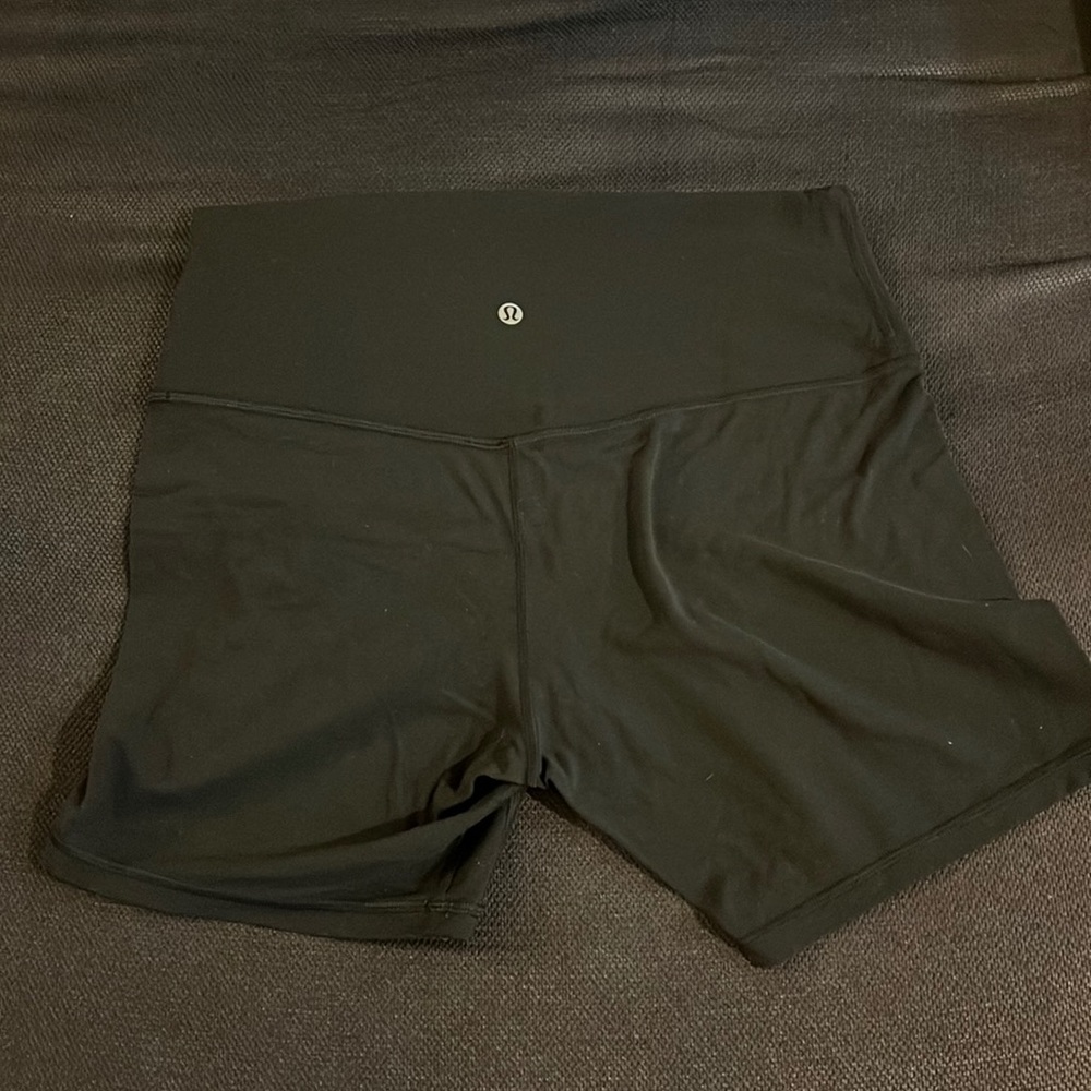Lululemon yoga shorts size 12 gently used